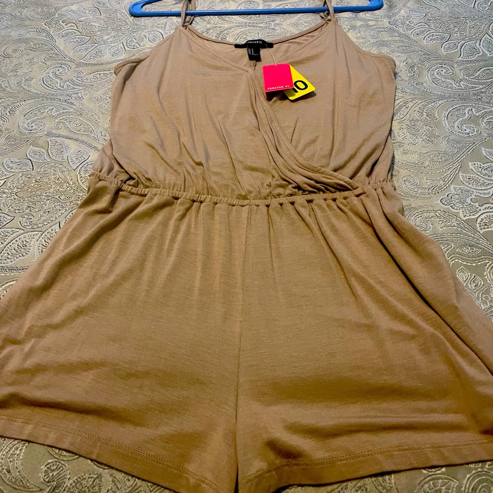 Forever 21 cute romper 😎😎😎😎🤪